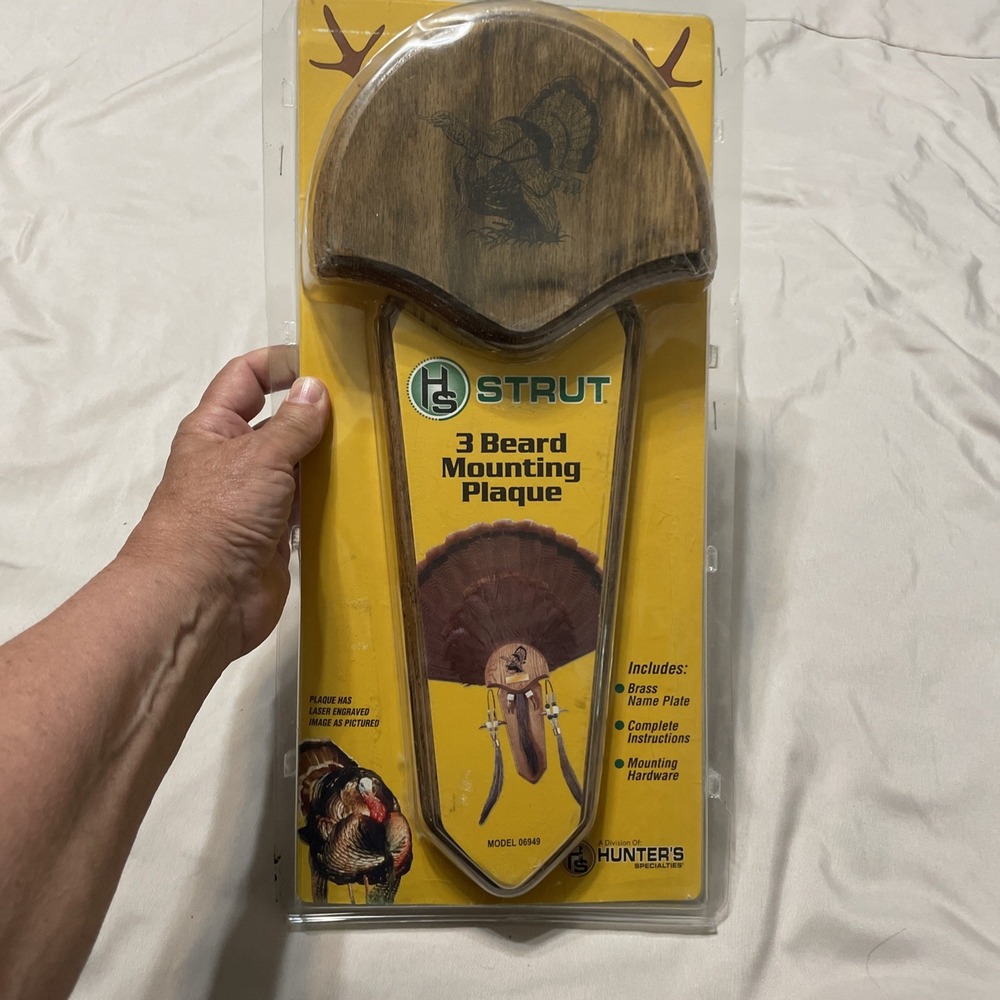 New In‎ Package Strut 3 Bear Mounting Plaque Hunters Specialities